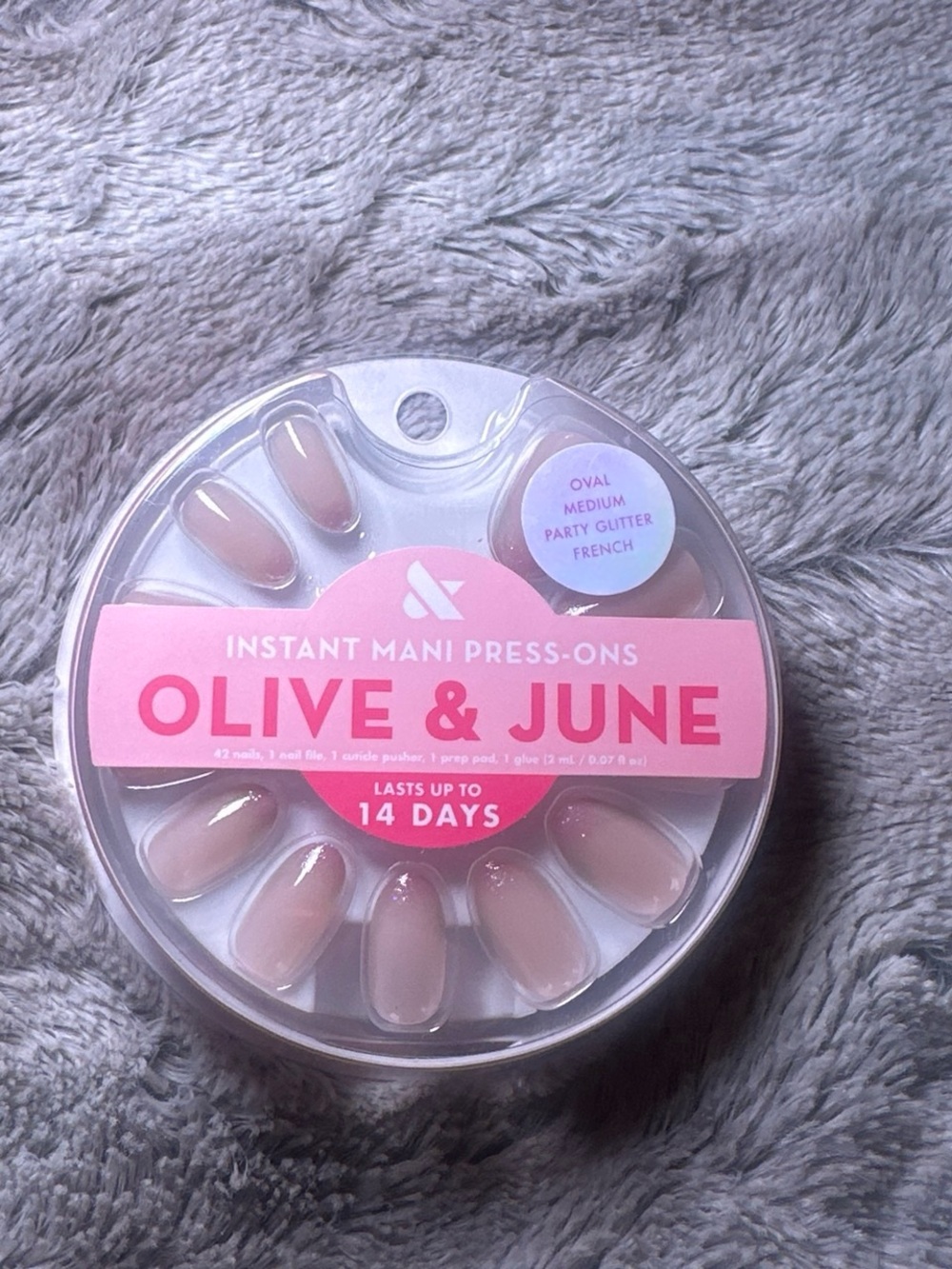 BRAND NEW ‘Olive & June’ oval medium party glitter french Press-Ons